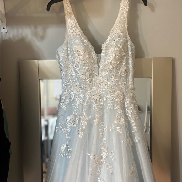 X scape ballgown dress like new only wore for a few hours - Picture 8 of 9